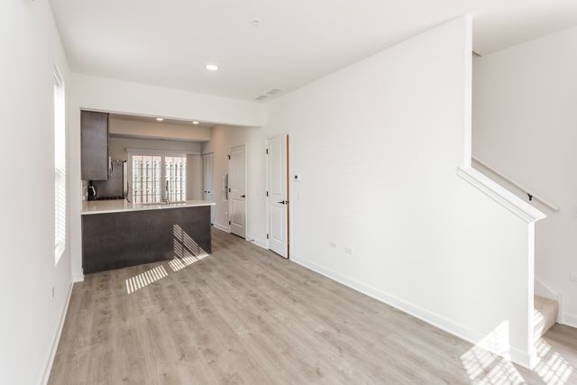 1432 Naperville Wheaton Road 100, Naperville, IL 60540