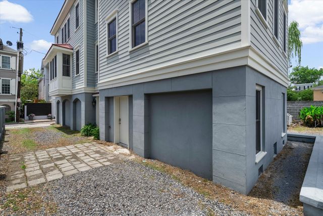 6 Kirkland Lane, Charleston, SC 29401