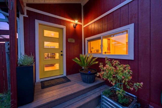 115 Catalpa Street, Santa Cruz, CA 95062