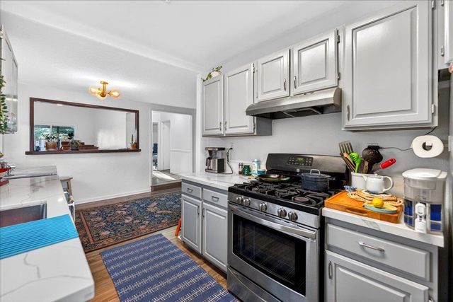 115 Catalpa Street, Santa Cruz, CA 95062