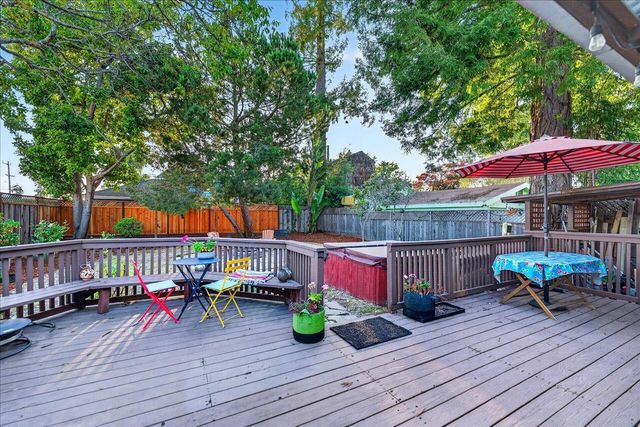 115 Catalpa Street, Santa Cruz, CA 95062