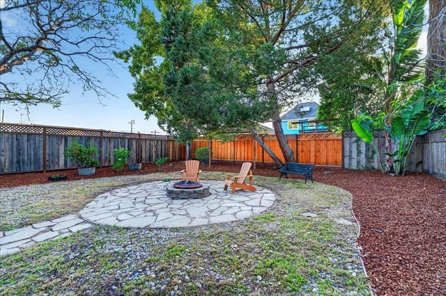 115 Catalpa Street, Santa Cruz, CA 95062
