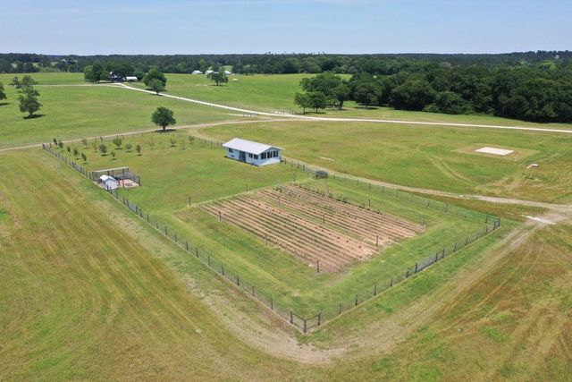 3896 Cr 305 436 Acs, Whitehall, TX 77868