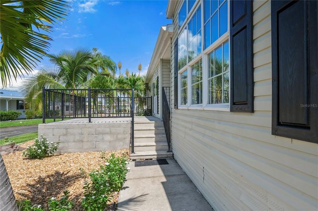 1000 KINGS HIGHWAY 111, Punta Gorda, FL 33980