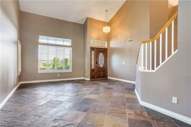 28340 Pino, Highland, CA 92346