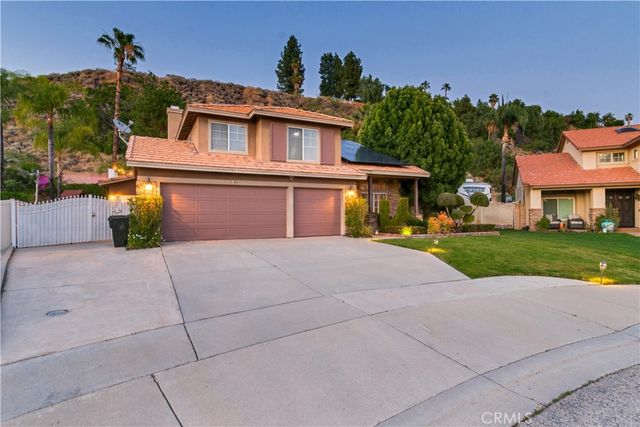 28340 Pino, Highland, CA 92346
