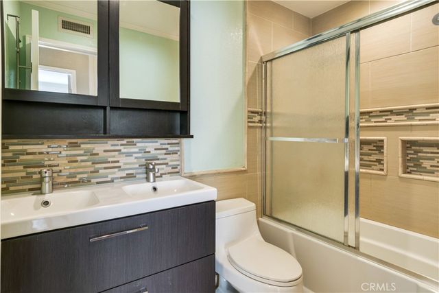 28340 Pino, Highland, CA 92346
