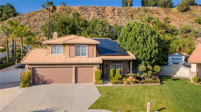 28340 Pino, Highland, CA 92346