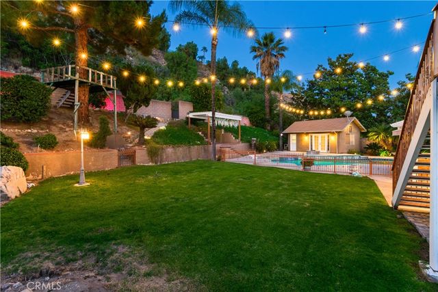 28340 Pino, Highland, CA 92346