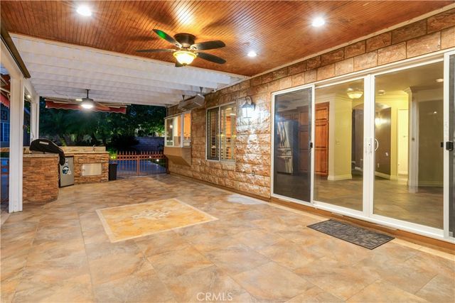28340 Pino, Highland, CA 92346