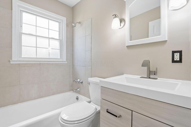 3022 Templeton Road, Columbus, OH 43209