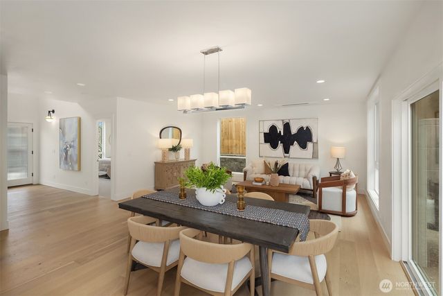 4411 1st Avenue NE, Seattle, WA 98105