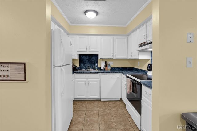 1611 COBBLESTONE Court, Montgomery, AL 36117