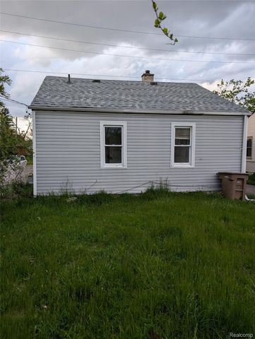 305 South Boulevard W, Pontiac, MI 48341