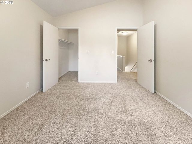 61 Se 171ST Ave, Portland, OR 97233