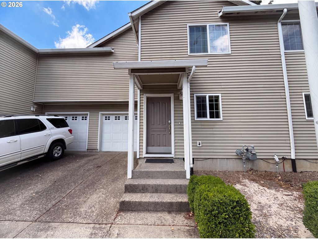 61 Se 171ST Ave, Portland, OR 97233