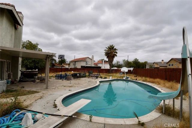 782 De La Luz, Perris, CA 92571