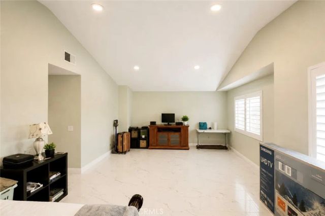 782 De La Luz, Perris, CA 92571