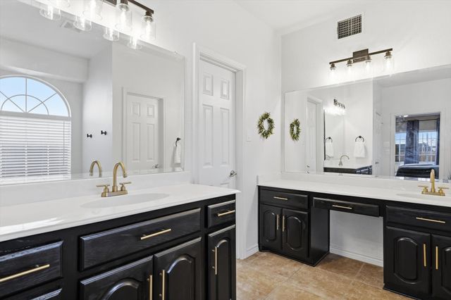 14052 Zippo Way, Fort Worth, TX 76052