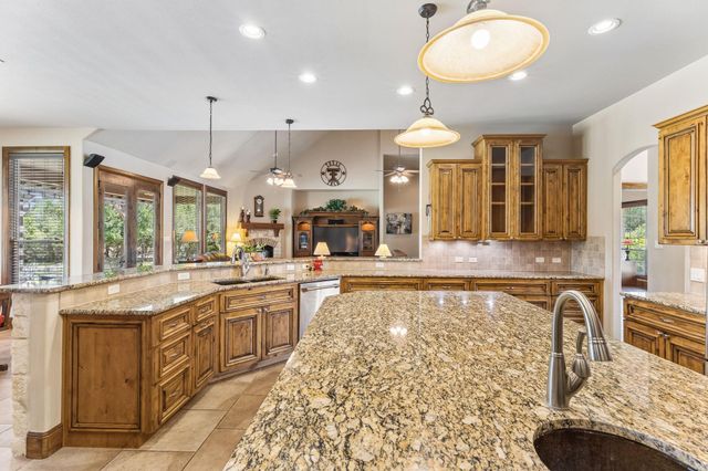 438 Patricia RD, Georgetown, TX 78628