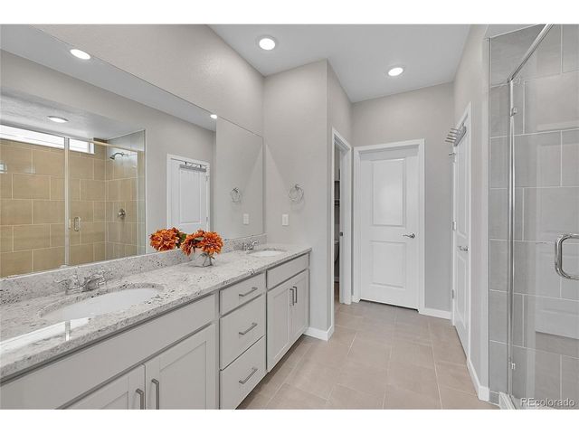 23642 E 40th Ave, Aurora, CO 80019