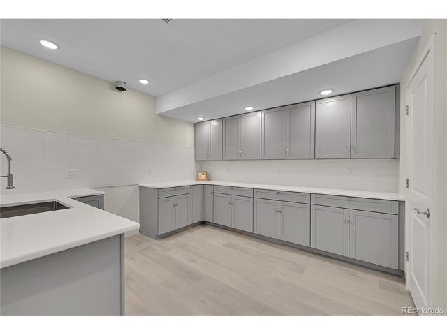 23642 E 40th Ave, Aurora, CO 80019
