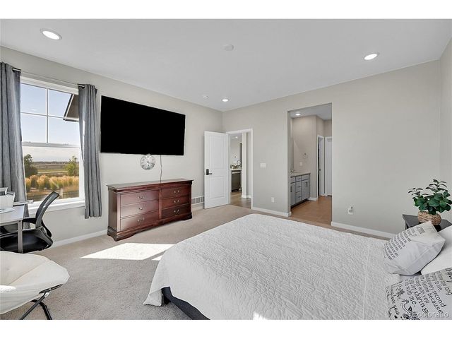 23642 E 40th Ave, Aurora, CO 80019