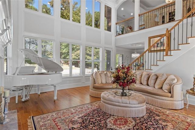 2711 Wildflower Way, Hoschton, GA 30548