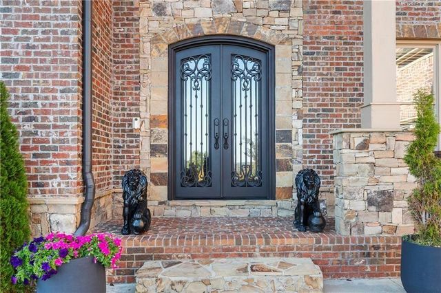 2711 Wildflower Way, Hoschton, GA 30548