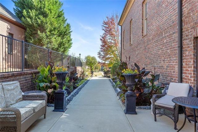 2711 Wildflower Way, Hoschton, GA 30548