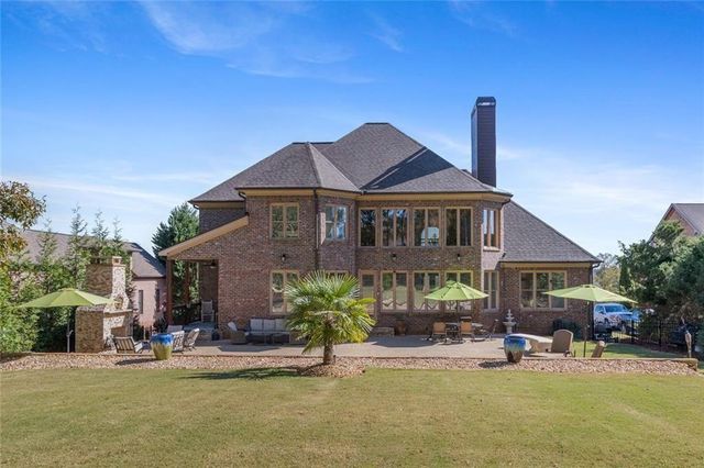 2711 Wildflower Way, Hoschton, GA 30548
