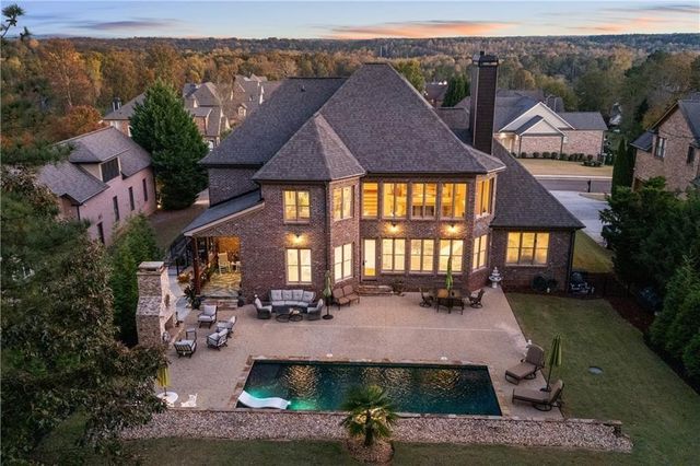 2711 Wildflower Way, Hoschton, GA 30548