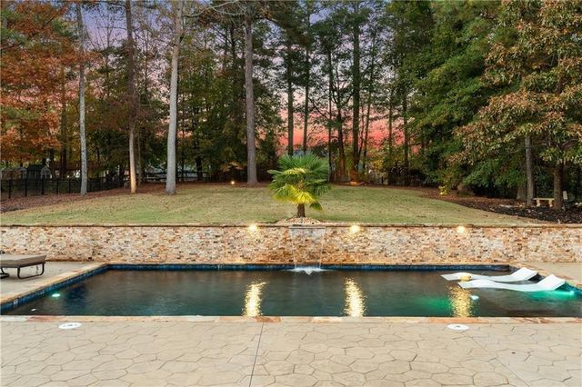 2711 Wildflower Way, Hoschton, GA 30548