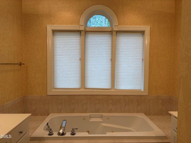104 Turnberry Lane, Chapel Hill, NC 27517