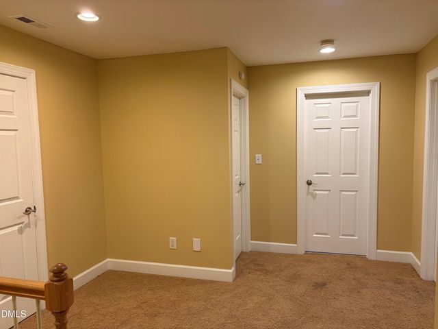 104 Turnberry Lane, Chapel Hill, NC 27517