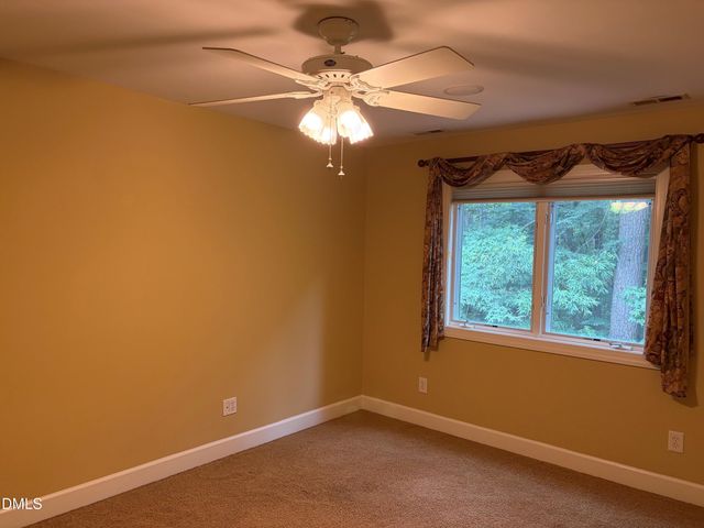 104 Turnberry Lane, Chapel Hill, NC 27517
