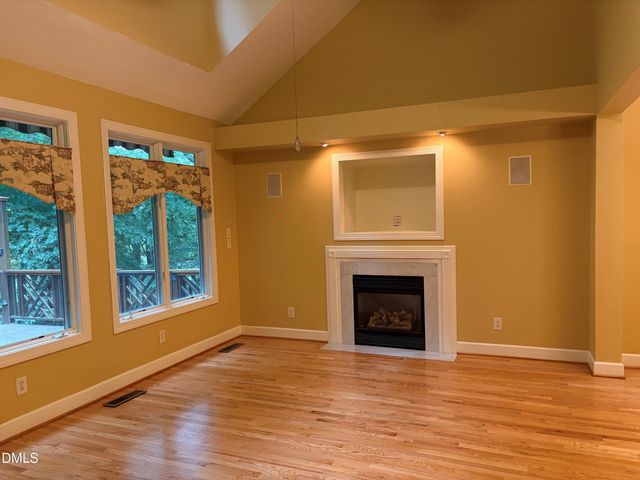 104 Turnberry Lane, Chapel Hill, NC 27517
