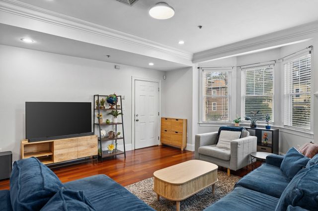 87 Dix St 3, Boston, MA 02122