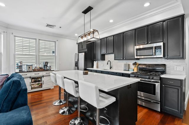 87 Dix St 3, Boston, MA 02122