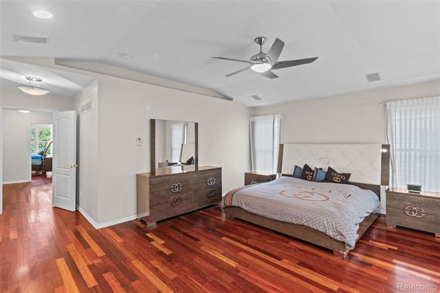 1520 Pierce Street, Birmingham, MI 48009