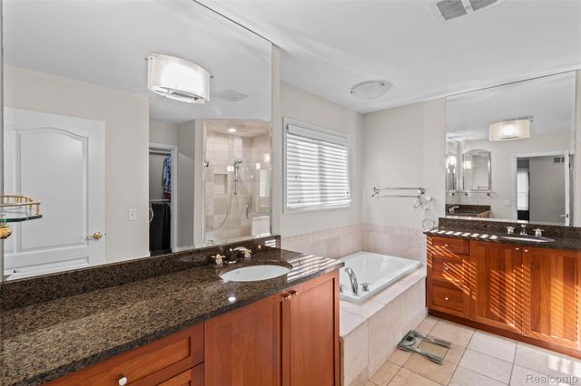 1520 Pierce Street, Birmingham, MI 48009