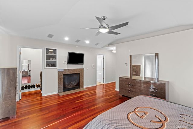 1520 Pierce Street, Birmingham, MI 48009