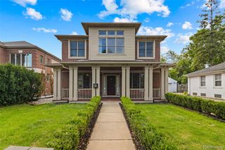 1520 Pierce Street, Birmingham, MI 48009