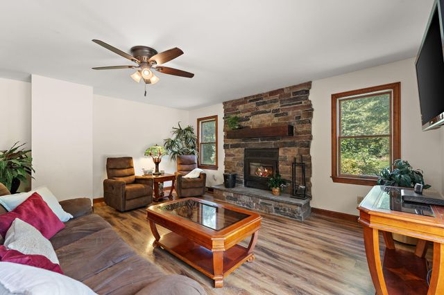 249 W 700 N, Valparaiso, IN 46385