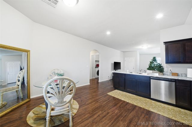 1536 S 30th Court, Broken Arrow, OK 74014