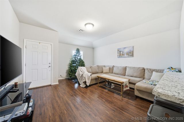 1536 S 30th Court, Broken Arrow, OK 74014