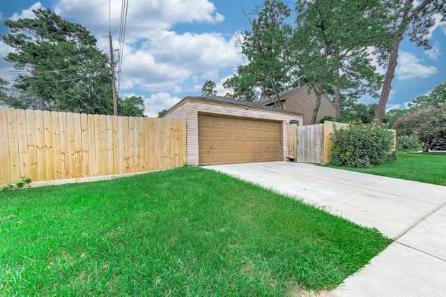 17203 Kettle Creek Drive, Spring, TX 77379