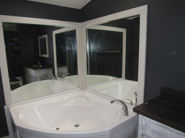 2477 US ROUTE 5, Derby, VT 05829