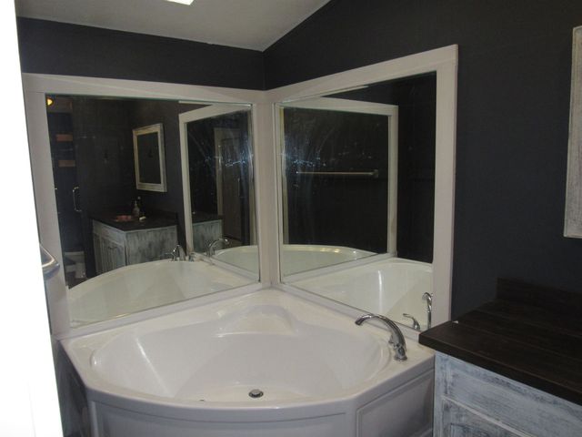 2477 US ROUTE 5, Derby, VT 05829