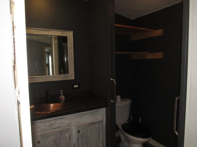 2477 US ROUTE 5, Derby, VT 05829